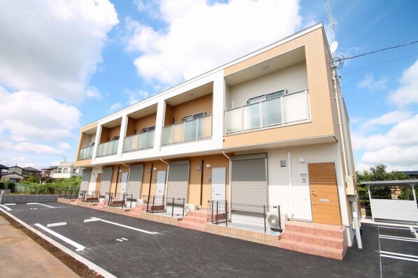 ヴィラ・ユーリの物件外観写真